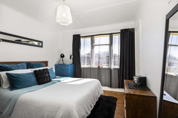 17 Gill Crescent Redwoodtown_7