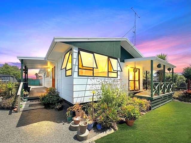 Family Living by the River - Location Matters!