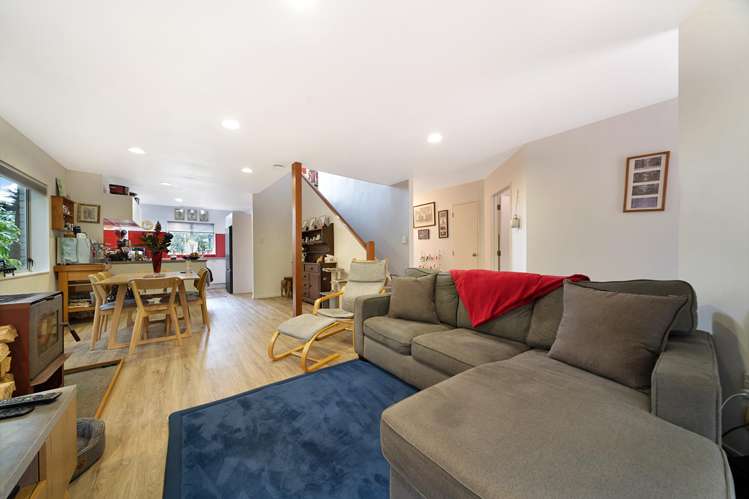 2/18a Clayburn Road Glen Eden_12