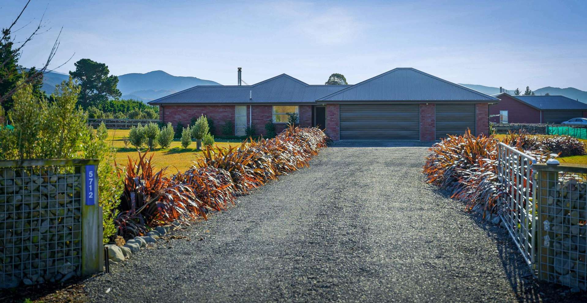 5712 West Coast Road Springfield_0