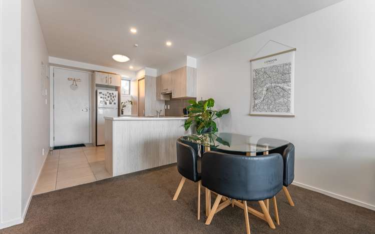 223/17 Link Crescent Stanmore Bay_8