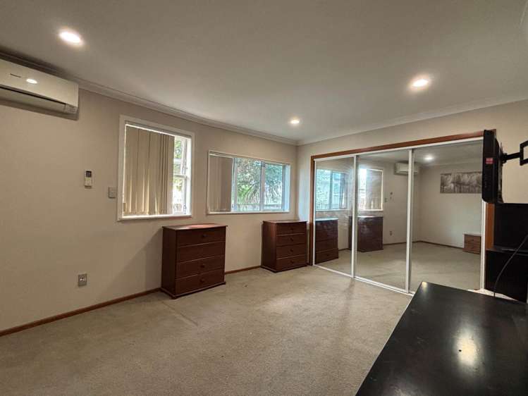 64 Edgewater Drive Pakuranga_8