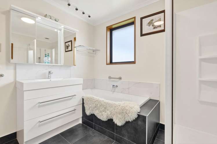 4 Pisa Moorings Road Cromwell_19