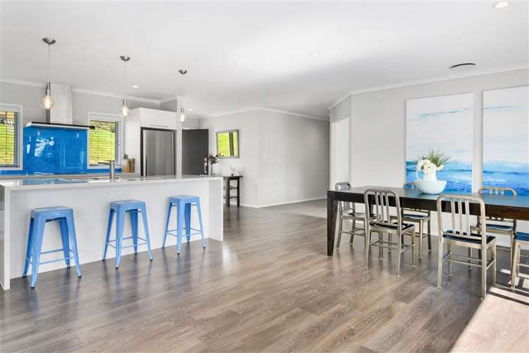 64 Manuka Grove Helensville_5