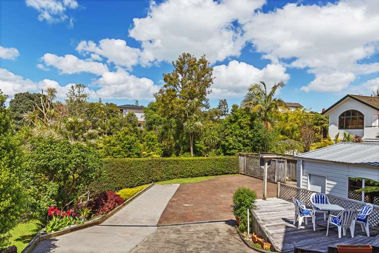 12 Mayfair Crescent Mairangi Bay_18