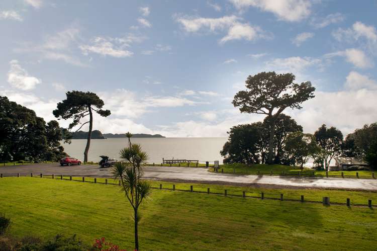 3 Harsant Avenue Hahei_10