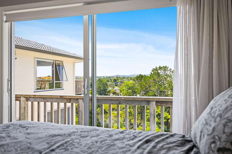 54 Chorley Avenue Massey_42