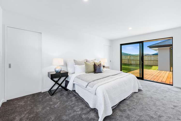 16 Falcons View Drive Rolleston_15