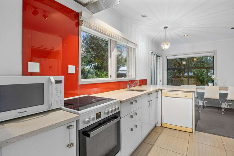 2/15 Riverview Road Panmure_2