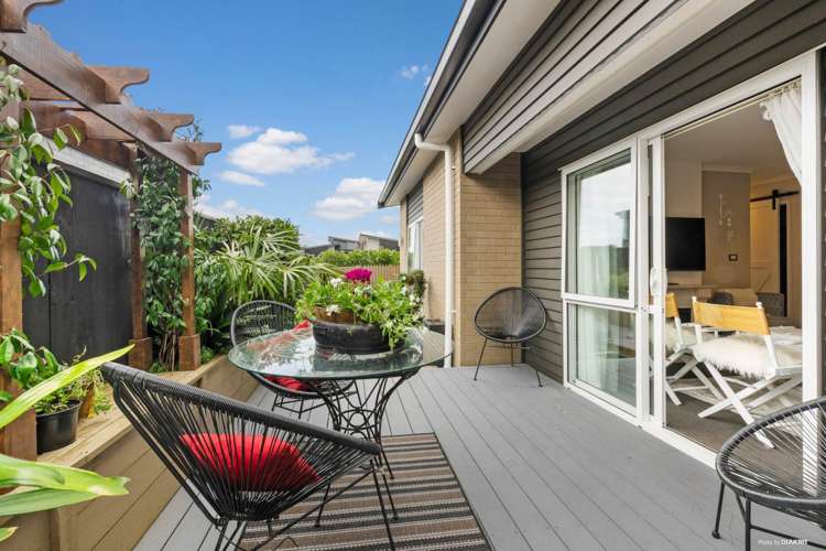 30 Defender Crescent Beachlands_11