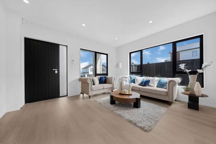 33 Emerald Avenue_2