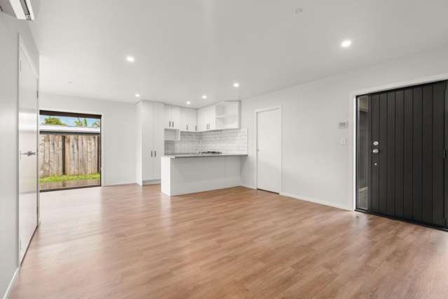 2/4 Cotton Street 3283_2