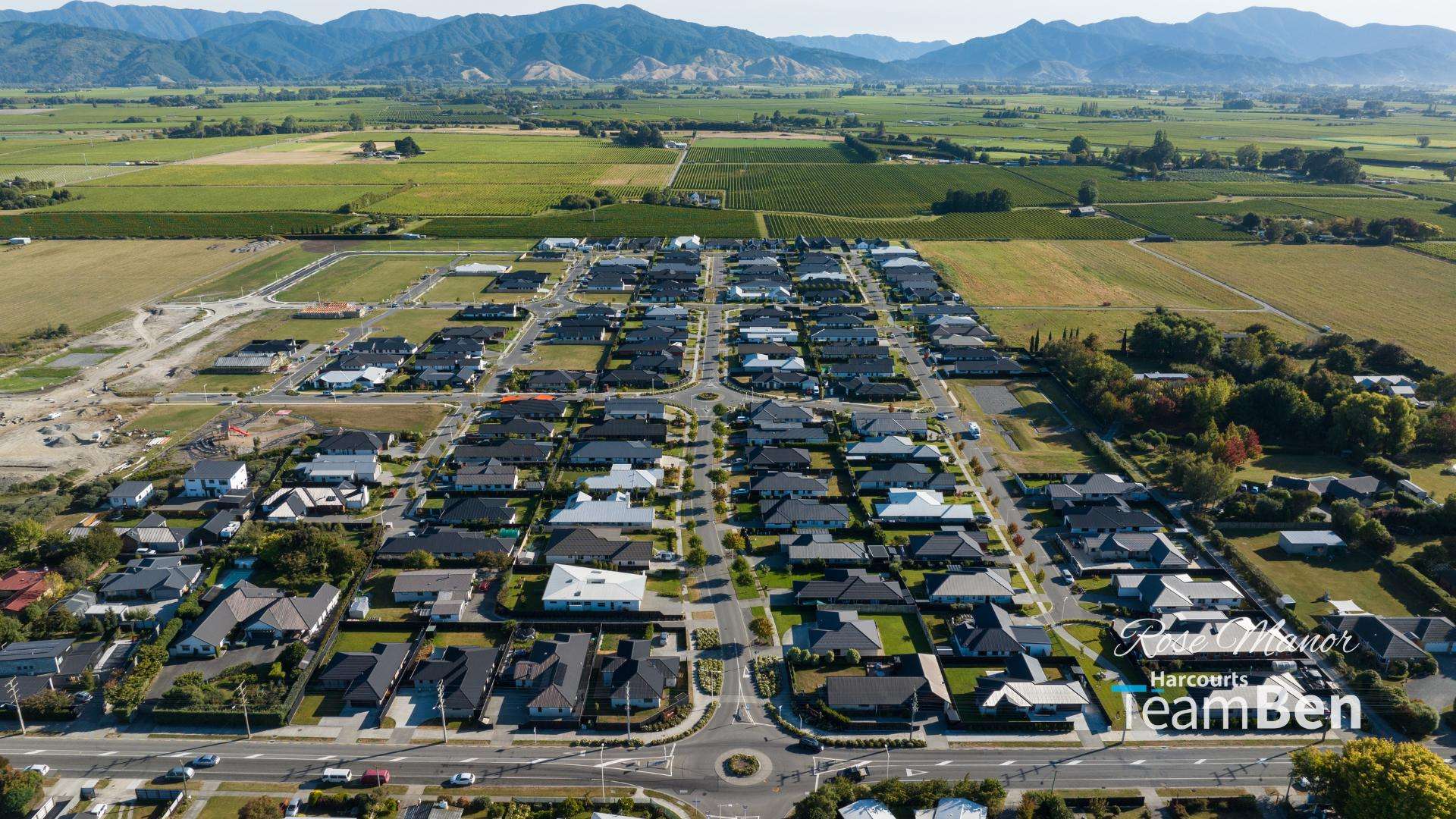 23 Bond Street, Rose Manor Springlands_0