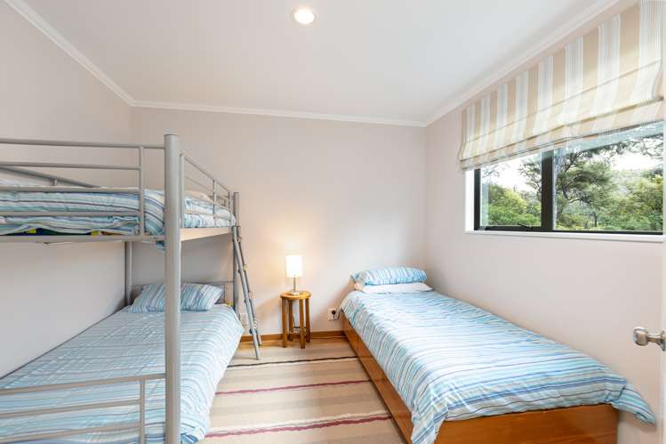 12 Saint Omer Road Kenepuru Sound_12