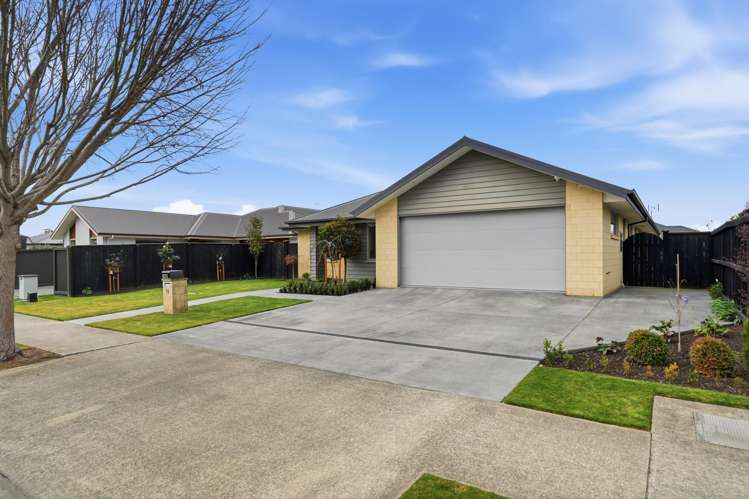 20 Churchill Drive_1