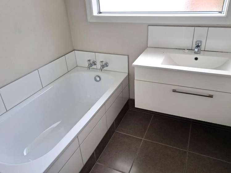 3 Malcolm Terrace Balclutha_10