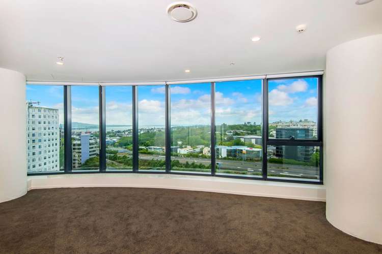 902/18 Saint Martins Lane Grafton_16