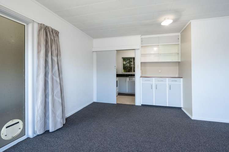 2/107 Parkers Road_2
