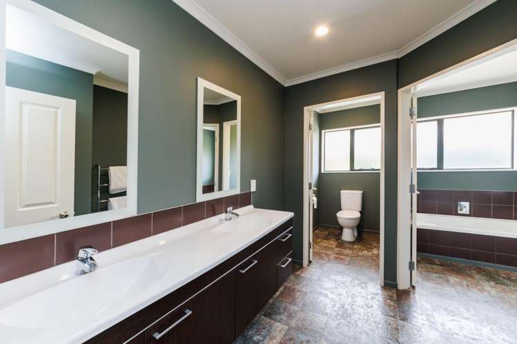 2 Masefield Terrace Kelvin Grove_18