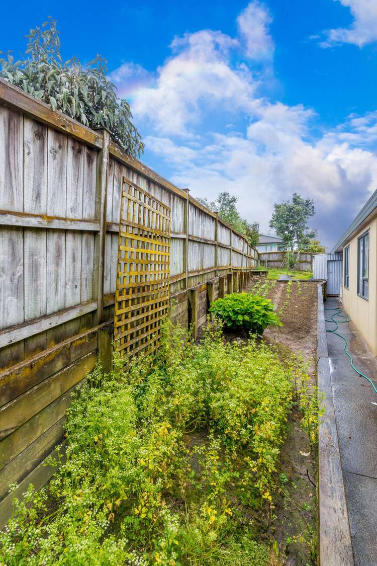 3 Kylie Court Clover Park_2