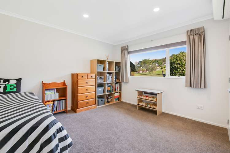 14 Astor Place Orewa_23
