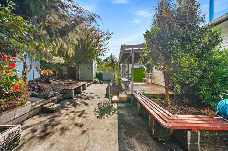 25 Lowtherhurst Road Massey_15