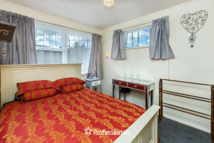 26 Shanly Street Brown Owl_11