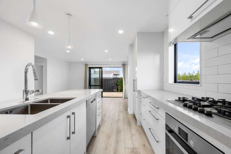 2 Lords Way Silverdale_5