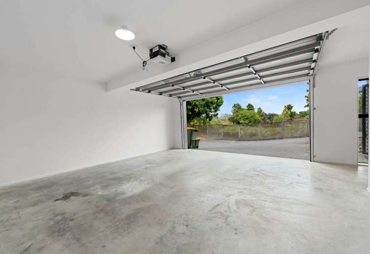 17a Janome Place Bucklands Beach_13