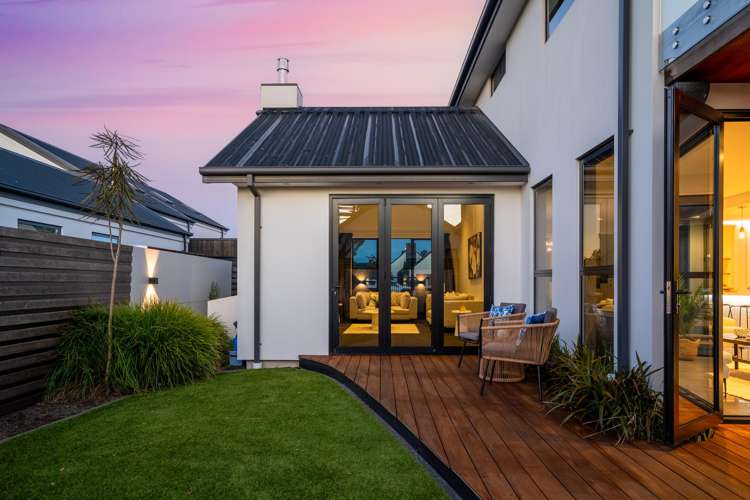 39 Waterstock Way Parklands_19