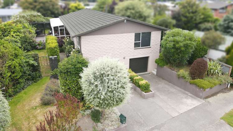 4 Glassey Drive Allenton_13