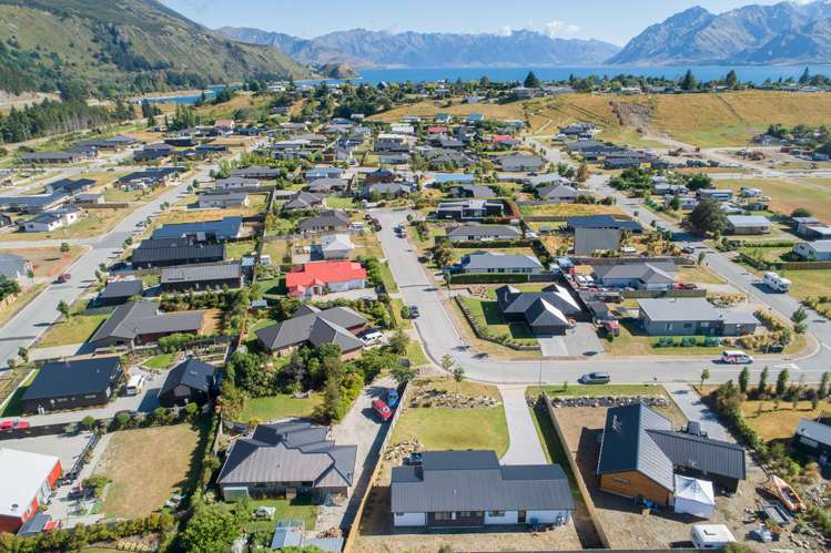 5 Paradise Place Lake Hawea_19