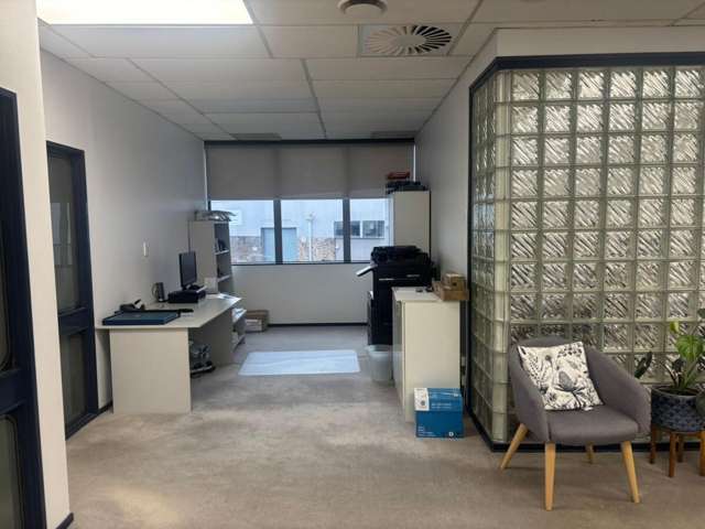 Level 1/98 Birch Avenue Judea_4