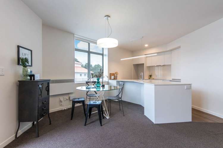 1 Bickerton Way Flat Bush_5