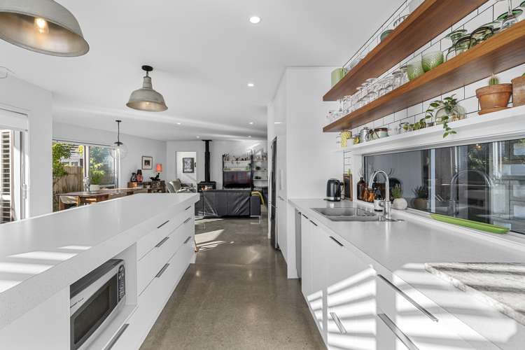 6 Kahuparere Crescent Pyes Pa_6