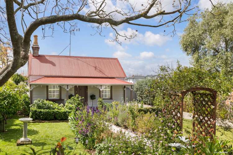 1/65 Mountain Road Mangere Bridge_13