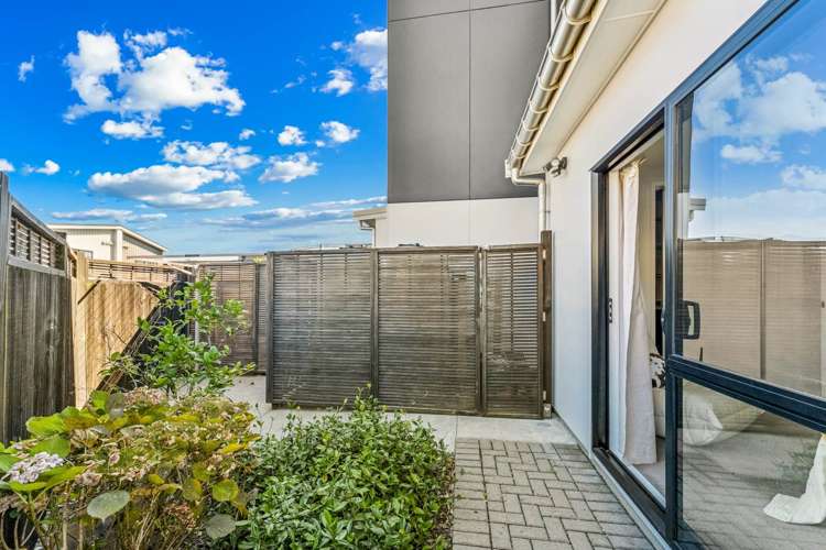 7 Awamarino Way Westgate_23