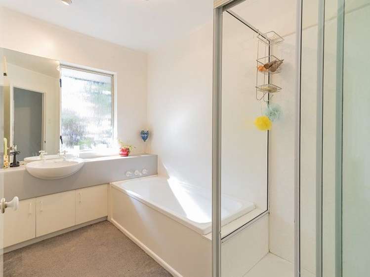 40 Aldinga Avenue Stoke_12