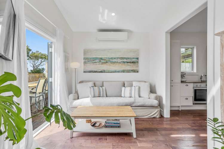 10 Kauri Road Stanmore Bay_2