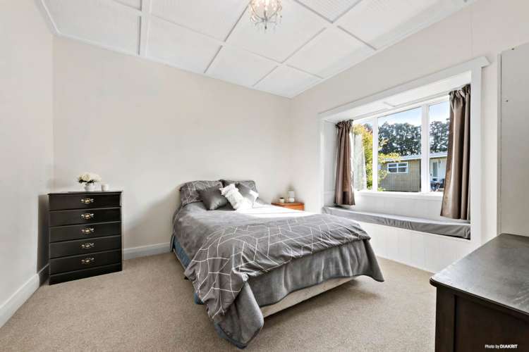 723 Waitakere Road Kumeu_13