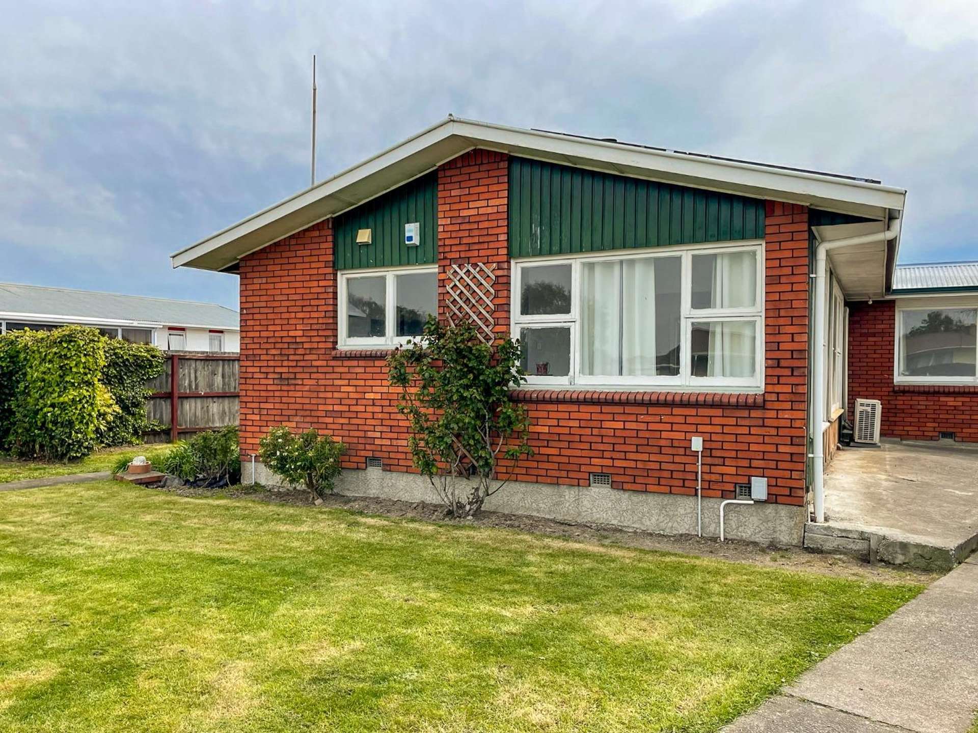 64 Frensham Crescent Woolston_0