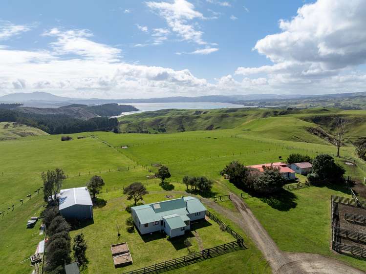 88 Lake Road Kawhia_8