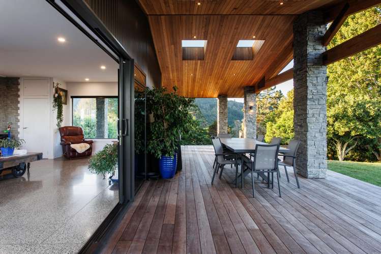 541 Manawahe Road Manawahe_2