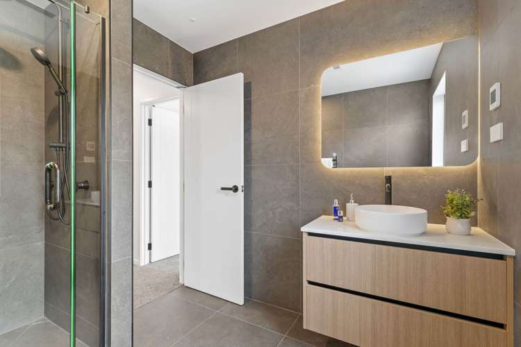 82 Awa Uru Road Orewa_13