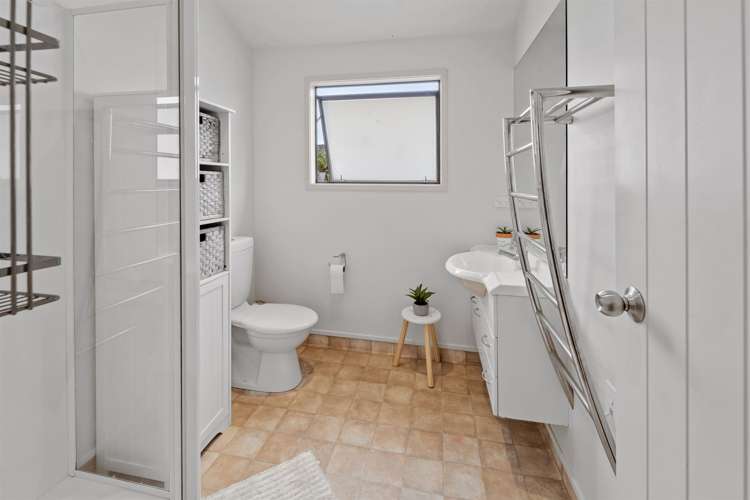 52a Doyly Drive Stanmore Bay_12