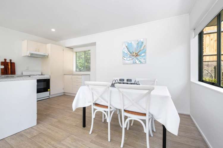 7c Shadon Place Stanmore Bay_10