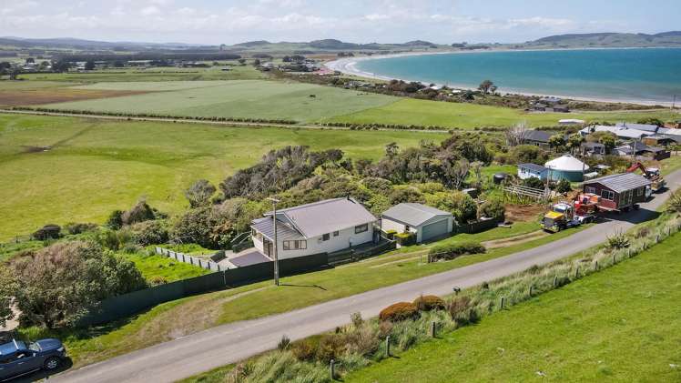 42 & 44 Bungalow Hill Road Colac Bay_23