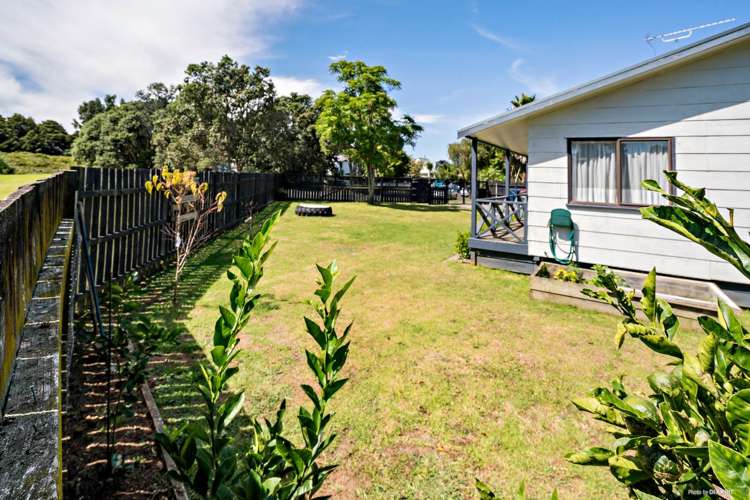 38 Seaward Place Wattle Downs_15