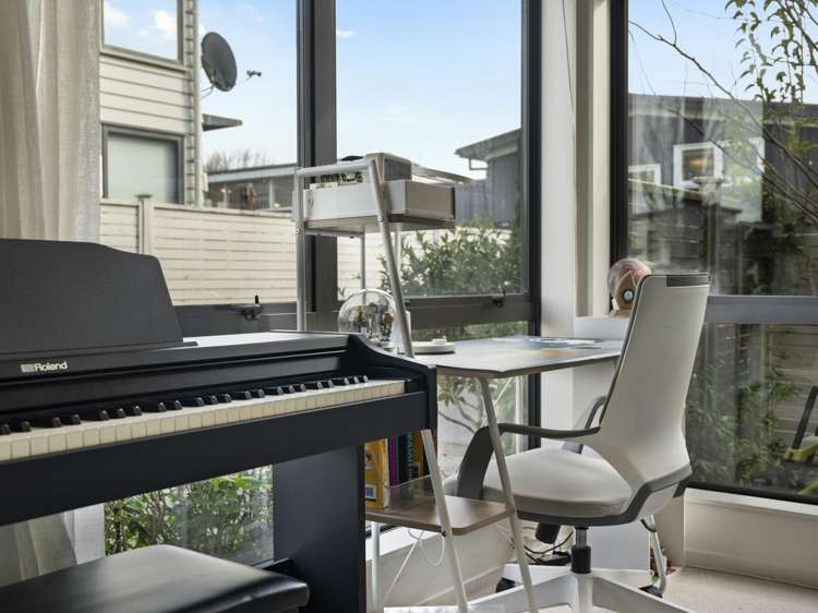 65 Costa Viva Crescent Karaka_13