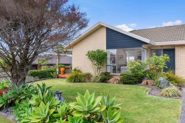 9 Kath Hopper Drive Orewa_13